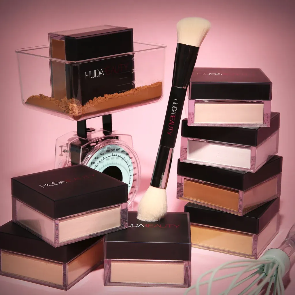 Authentic Huda beauty easy bake full size