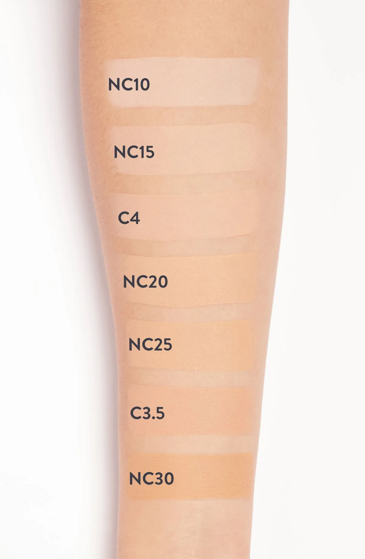 MAC Hyper Real SPF15 Foundation gallery image