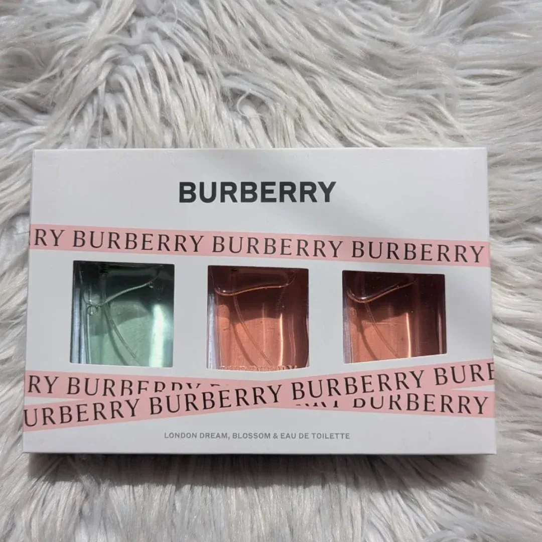 Burberry Perfume Gift Set 3 x 30ml gallery image